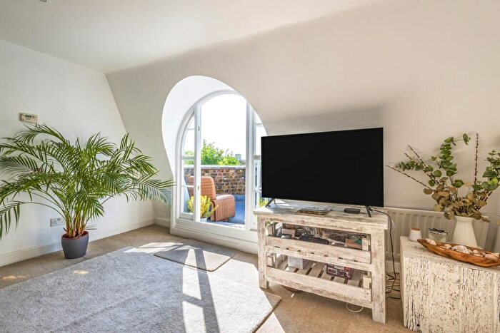 1 Bedroom Flat To Rent In The Paragon Blackheath, SE3