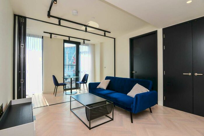 1 Bedroom Flat To Rent In Sun Street, Moorgate, London, EC2A