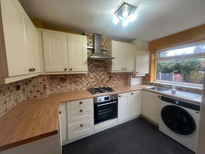 3 Bedroom Semi Detached House To Rent In Mickleden Avenue, Preston, PR2