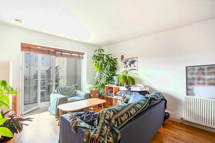 1 Bedroom Apartment To Rent In Sun Passage, London, SE16