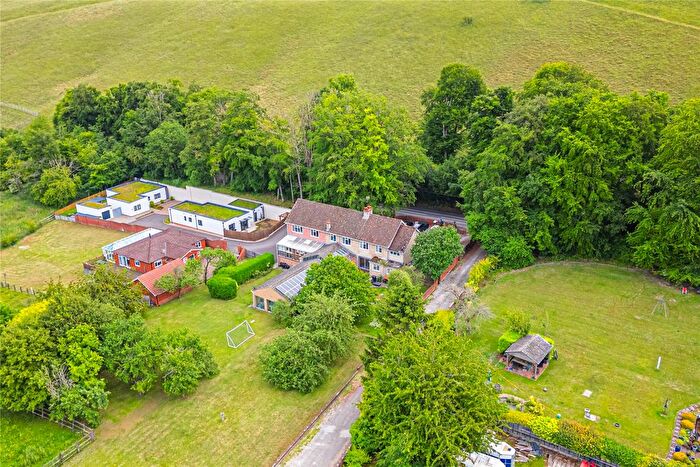 9 Bedroom Detached House For Sale In Dagnall Road, Whipsnade, Central Bedfordshire, LU6