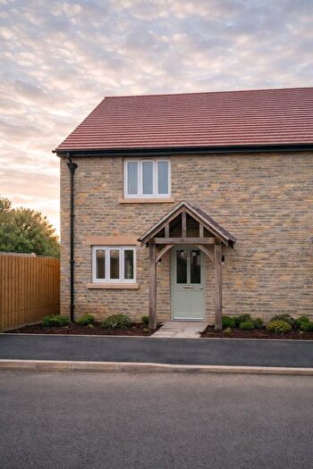 3 Bedroom Semi Detached House For Sale In Bishop's Drive, Glastonbury, BA6