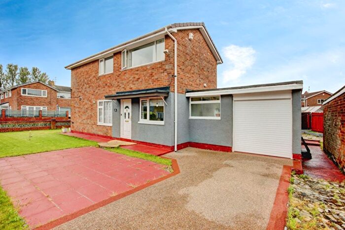 3 Bedroom Semi-Detached House For Sale In Mill Crescent, Hebburn, NE31