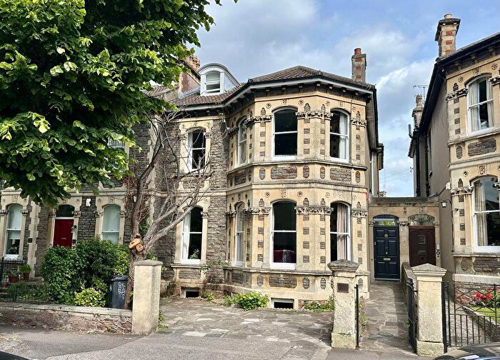 7 Bedroom Semi-Detached House For Sale In Hanbury Road | Clifton, BS8