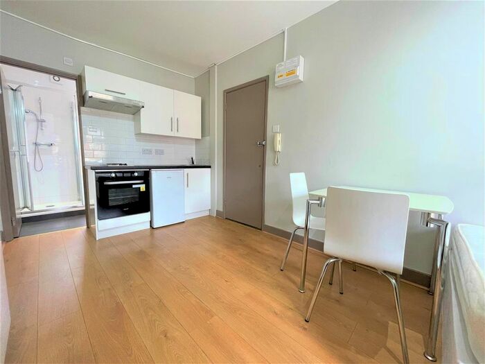 Studio To Rent In Iverson Road, London, NW6