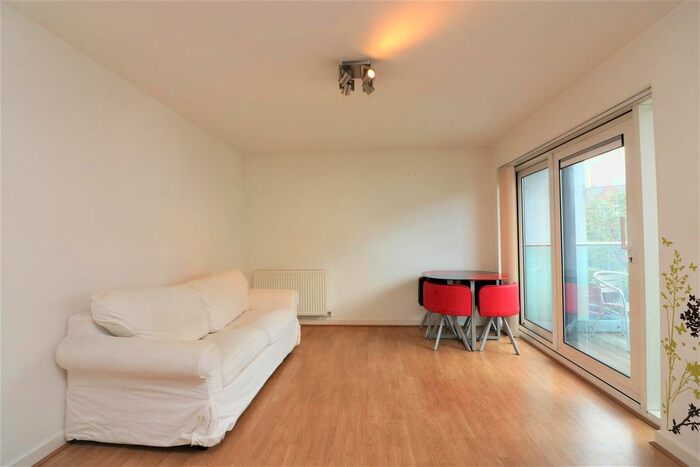 1 Bedroom Flat To Rent In Tequila Wharf, Limehouse, E14