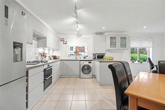 2 Bedroom Apartment For Sale In Hamilton Court, Trafalgar Square, Poringland, Norwich, NR14