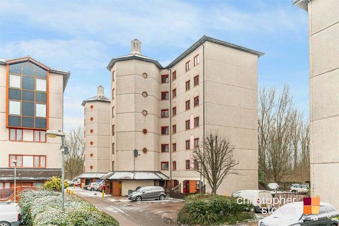 Studio To Rent In Geddington Court, Waltham Cross, EN8