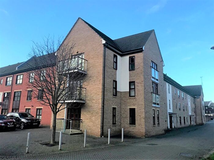 2 Bedroom Flat To Rent In Standside, St James, Northampton, NN5