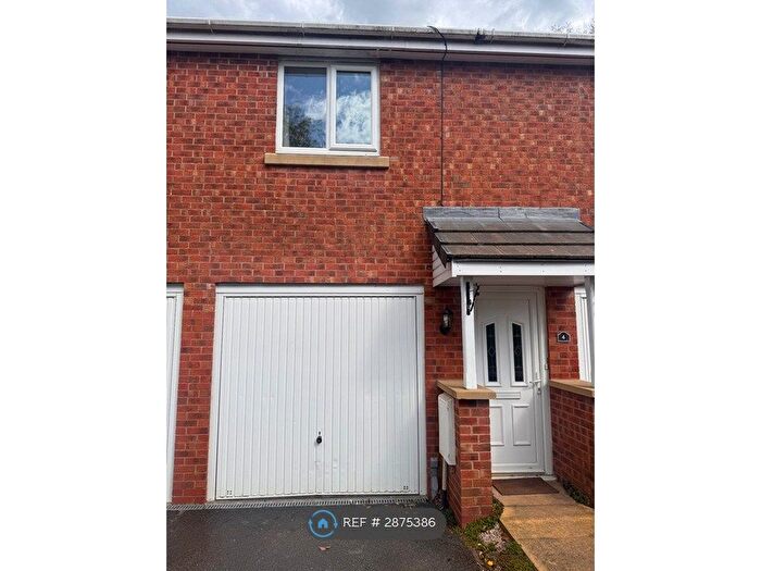 2 Bedroom Flat To Rent In Longton, Preston, PR4