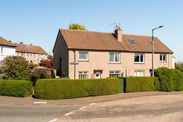 2 Bedroom Flat For Sale In Groathill Road North, Edinburgh, EH4