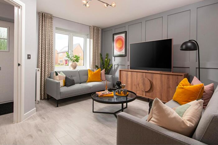 3 Bedroom End Of Terrace House For Sale In Ranshaw Drive, Stafford, Staffordshire, ST17