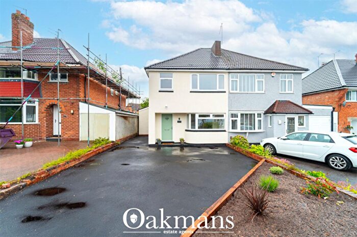 3 Bedroom Semi-Detached House For Sale In Farlow Road, Birmingham, West Midlands, B31