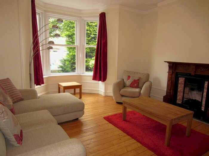 2 Bedroom Flat To Rent In Forest Avenue, Aberdeen, AB15