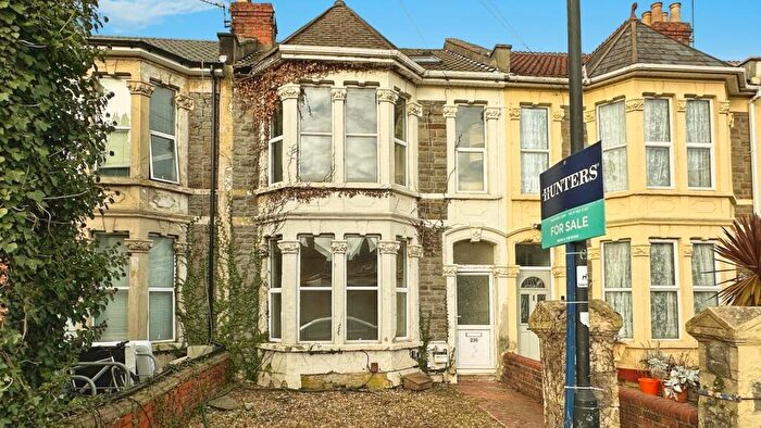 4 Bedroom House For Sale In Overndale Road, Bristol, BS16