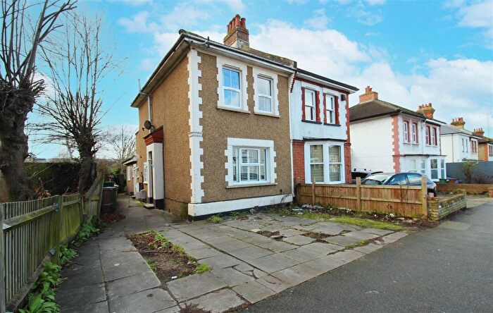 1 Bedroom Flat To Rent In Oakhill Road, Sutton, SM1