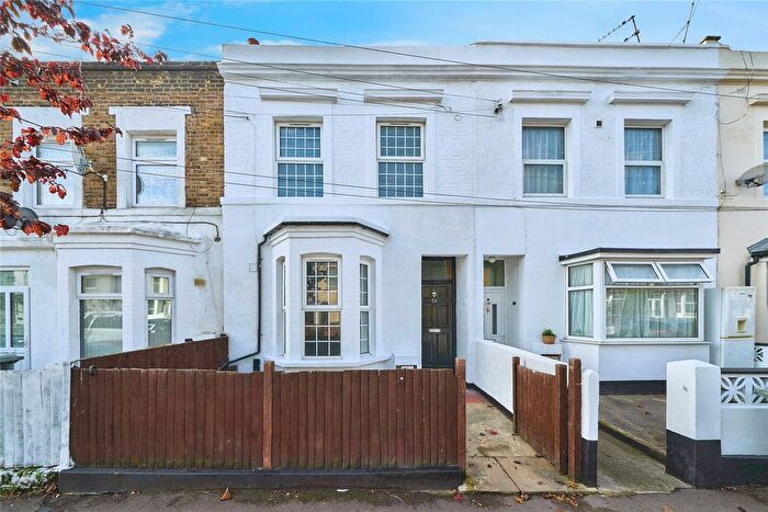 3 Bedroom Terraced House For Sale In Albert Square, London, E15
