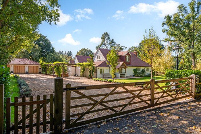 5 Bedroom Detached House For Sale In Hascombe Road, Godalming, GU8