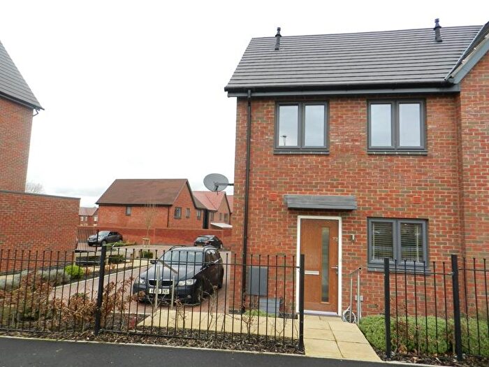 2 Bedroom House To Rent In Rugby, CV23