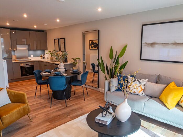 1 Bedroom Flat For Sale In Perry Barr Village, Birmingham, B42