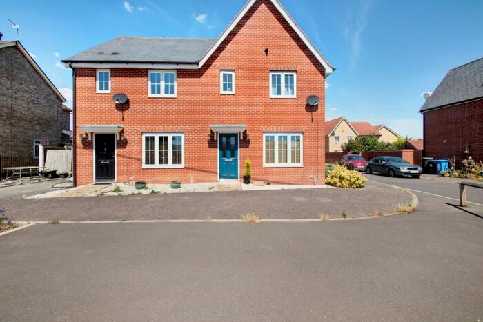 3 Bedroom Semi-Detached House To Rent In Great Cornard, CO10