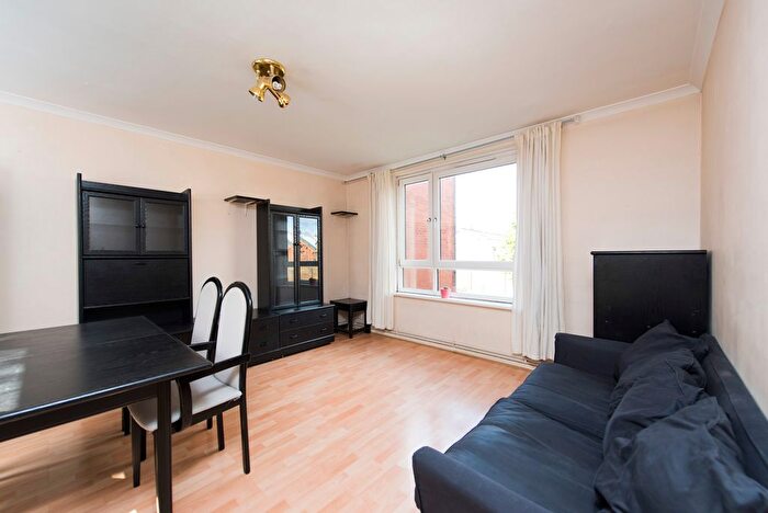 1 Bedroom Flat To Rent In Silverthorne Road, London, SW8