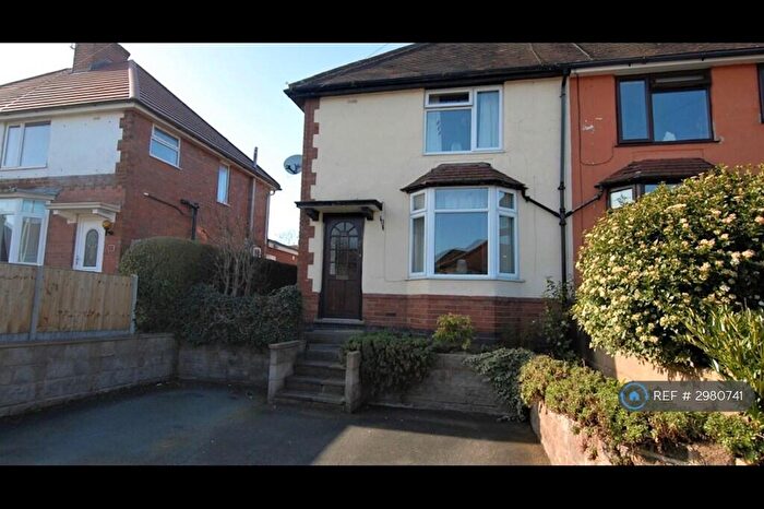 3 Bedroom Semi-Detached House To Rent In Westlands Road, Uttoxeter, ST14