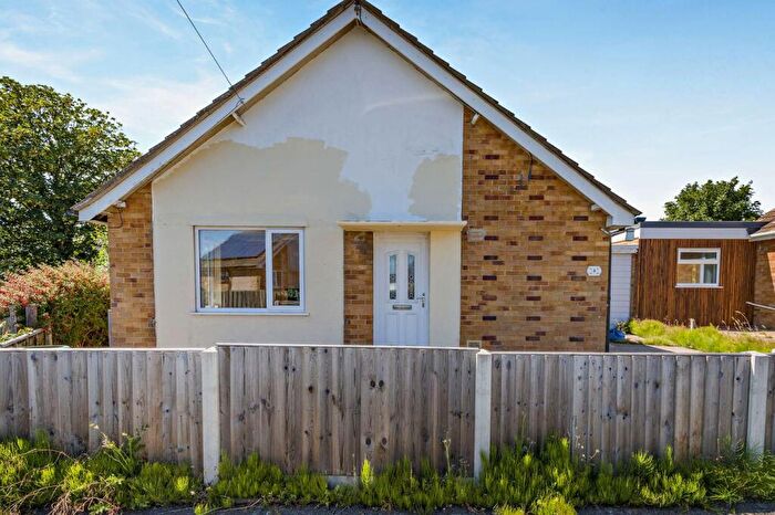 2 Bedroom Bungalow For Sale In Broadwood Close, Trimingham, Norwich, NR11