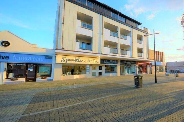 2 Bedroom Flat To Rent In Curzon Road, Waterlooville, PO7