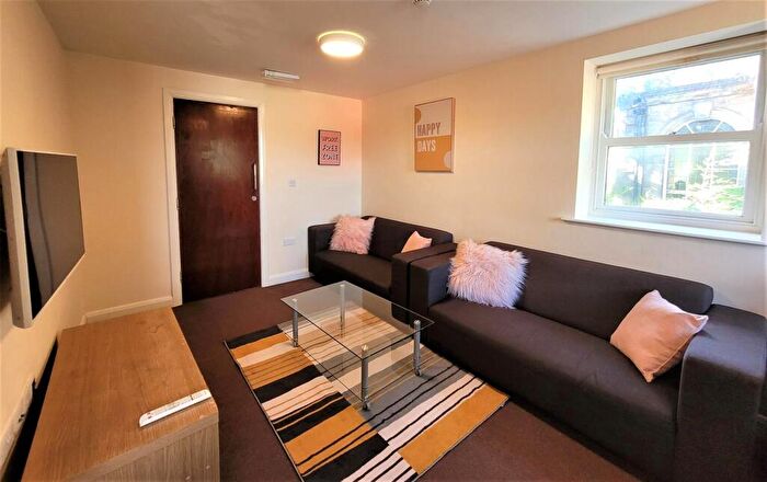 5 Bedroom Private Hall To Rent In North Road, Lancaster, LA1