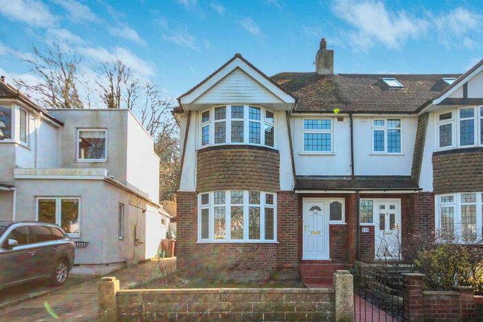 3 Bedroom Semi-Detached House To Rent In Mackie Avenue, Brighton, BN1