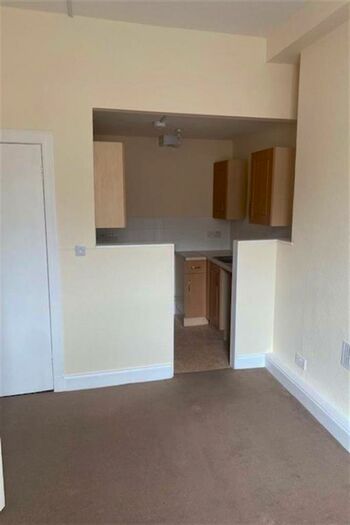 1 Bedroom Flat To Rent In Smithfield Street, EH11
