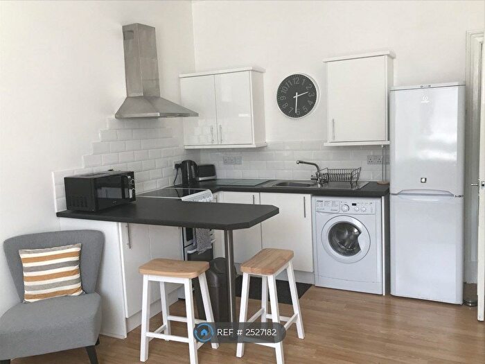 2 Bedroom Flat To Rent In Orchard Street, Aberdeen, AB24