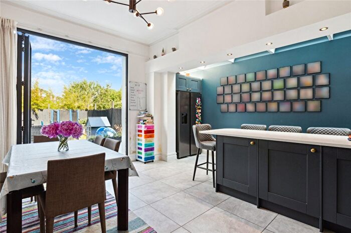 5 Bedroom Terraced House To Rent In Trinity Road, London, SW17