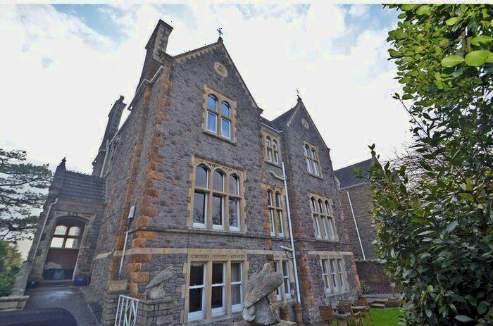 3 Bedroom Flat To Rent In Princes Road, Clevedon, BS21