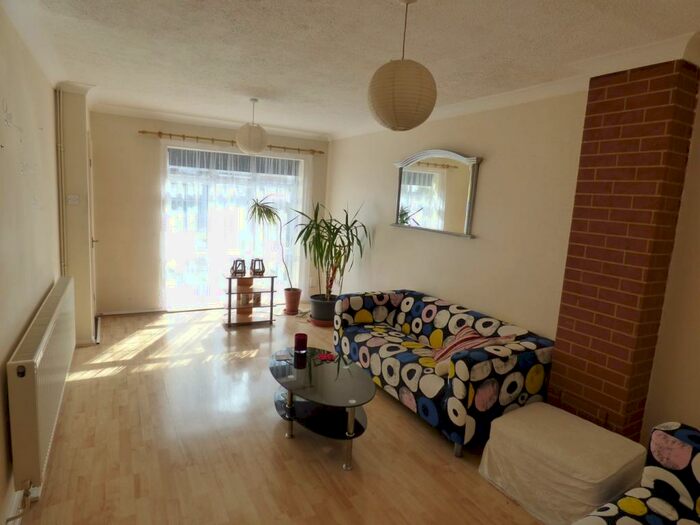 3 Bedroom Terraced House To Rent In Dart Close, Langley, SL3