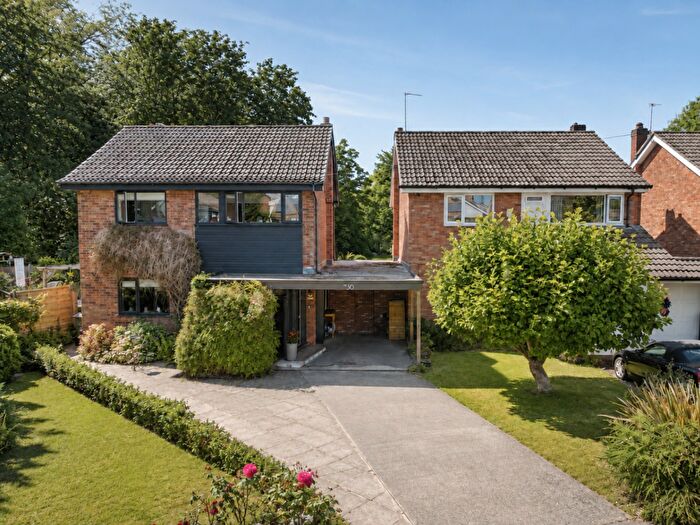 4 Bedroom Detached House For Sale In Lingfield Avenue, Hazel Grove, Stockport, SK7