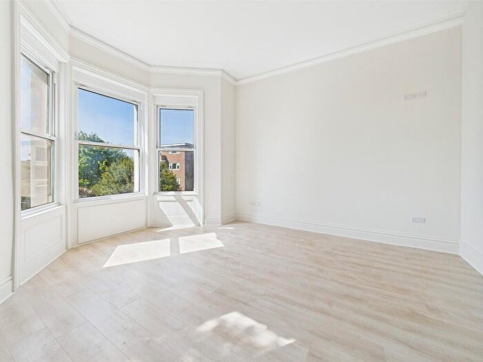 Studio To Rent In Shelley Road, Worthing, BN11