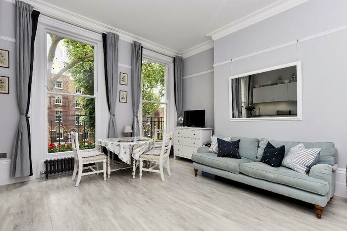 2 Bedroom Flat To Rent In Camberwell Grove, SE5