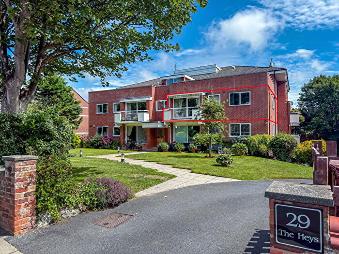 3 Bedroom Apartment For Sale In The Heys, Westbourne Road, Birkdale, PR8