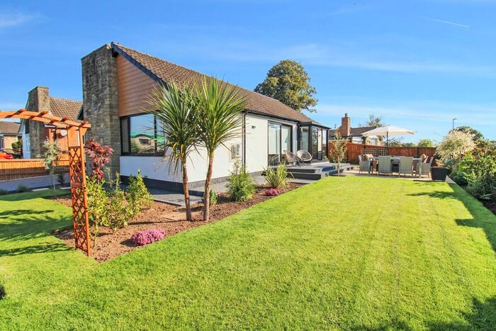 2 Bedroom Detached Bungalow For Sale In Thorpe Chase, Ripon, HG4