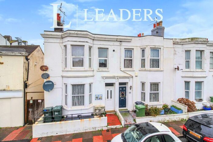 2 Bedroom Apartment To Rent In Cambridge Road, BN22