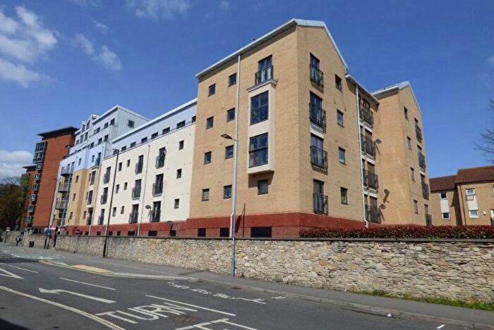 2 Bedroom Flat To Rent In White Star Place, Southampton, City Of Southampton, SO14