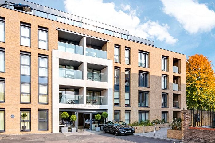 2 Bedroom Flat To Rent In Farm Lane, West Brompton, SW6