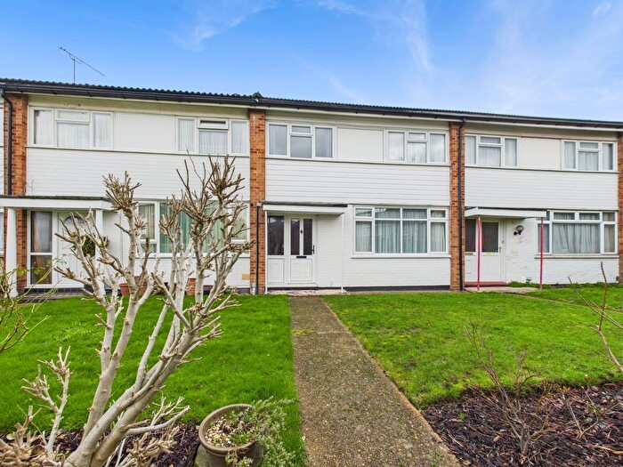 3 Bedroom Terraced House For Sale In Parlaunt Road, Langley, Berkshire, SL3