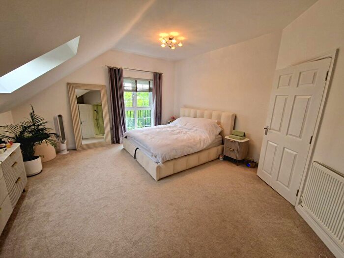 2 Bedroom Penthouse To Rent In Millstone Way Harpenden, AL5