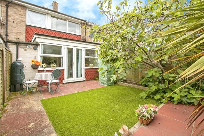 3 Bedroom Terraced House For Sale In Park Gardens, Christchurch, Dorset, BH23