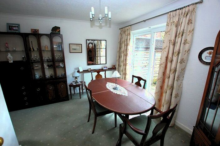 3 Bedroom Detached House For Sale In Hereford Close, Ashton-under-Lyne, Greater Manchester, OL6