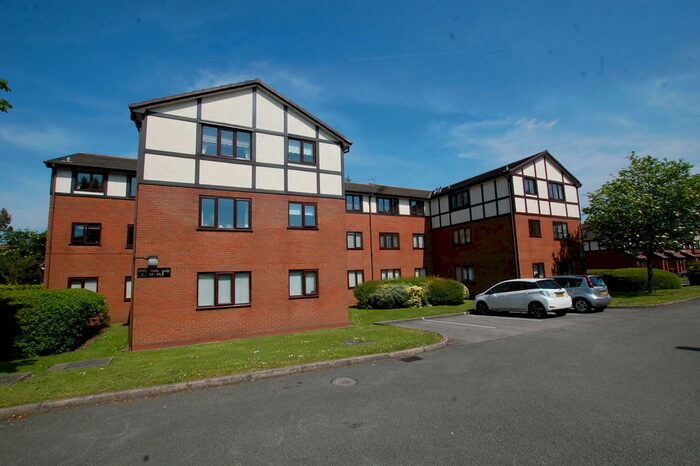 2 Bedroom Apartment To Rent In Kirkstile Place, Swinton, M27