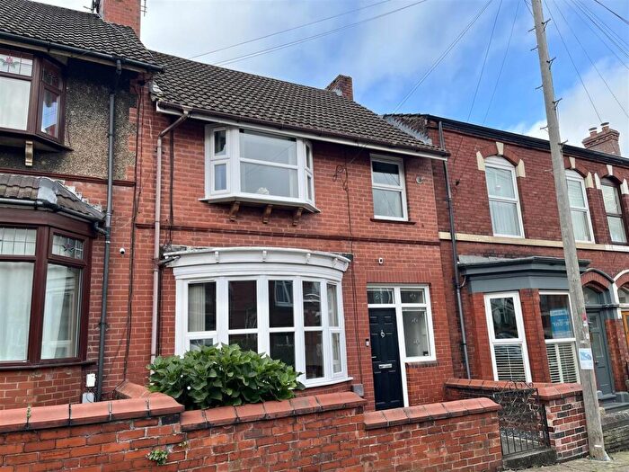 3 Bedroom Terraced House For Sale In Cranworth Street, Stalybridge, SK15